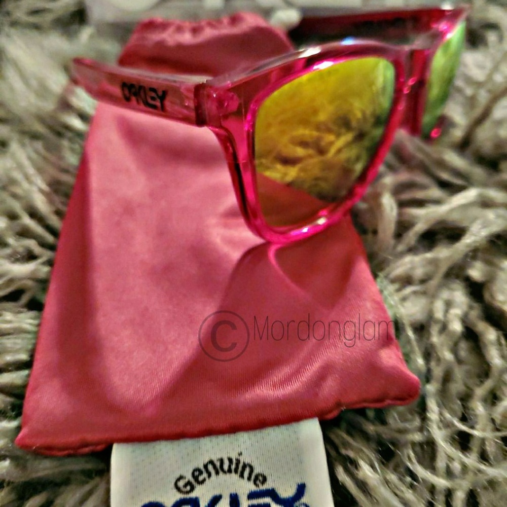 Sunglasses - Picture 2 of 5